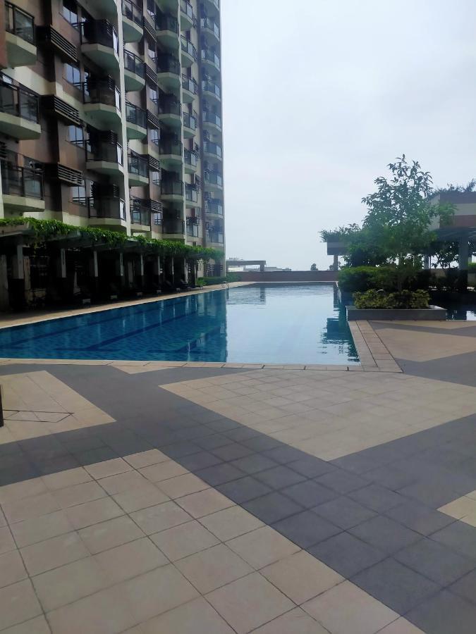 Aparthotel The Radiance Manila Bay Pasay Esterno foto