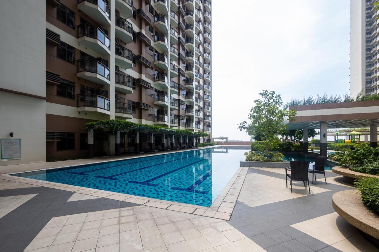 Aparthotel The Radiance Manila Bay Pasay Esterno foto