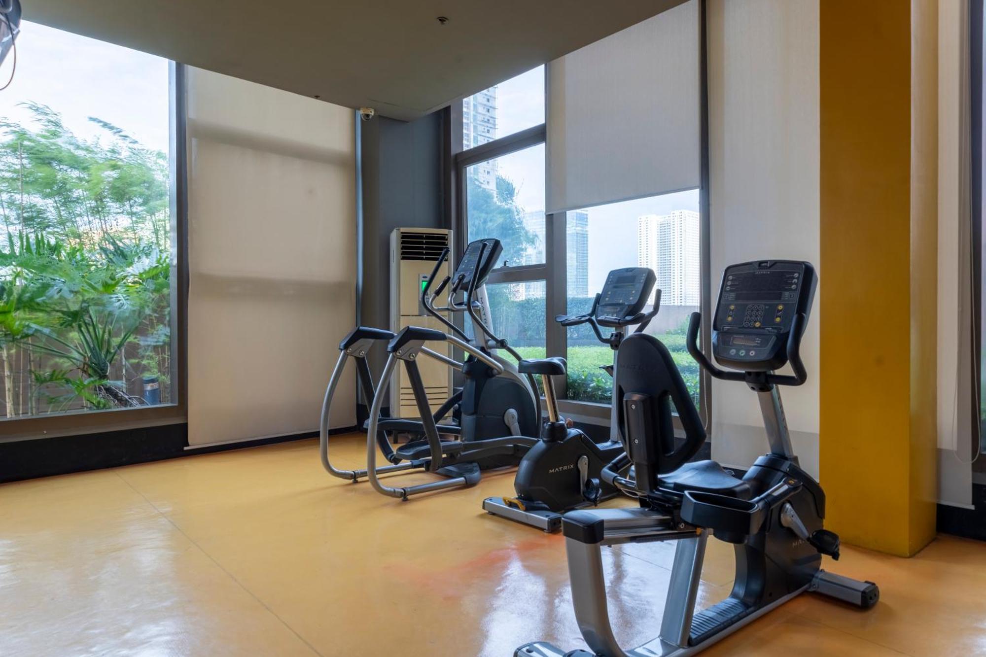 Aparthotel The Radiance Manila Bay Pasay Esterno foto