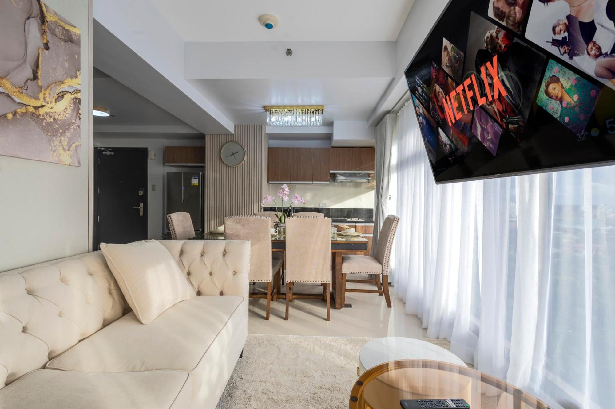 Aparthotel The Radiance Manila Bay Pasay Esterno foto